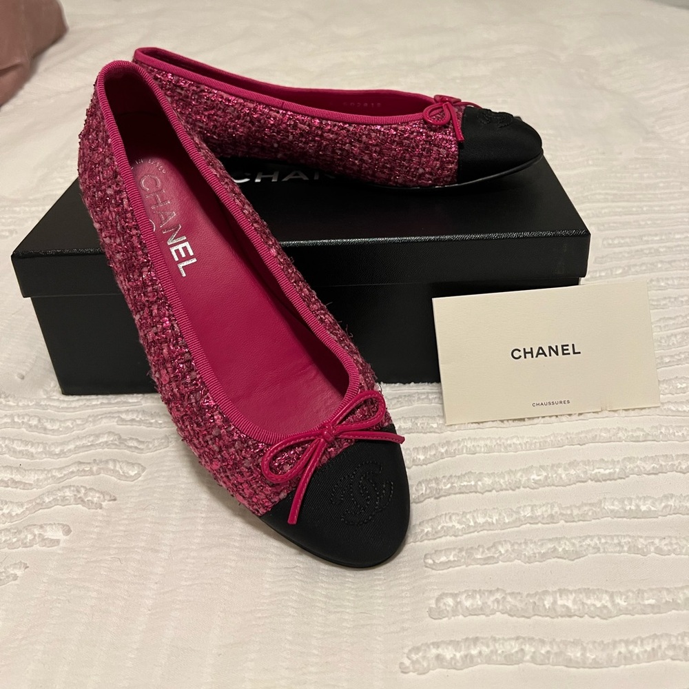 Chanel Pink and Black Tweed Ballerina Flats Size 38 - Excellent Condition